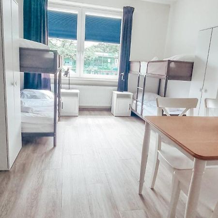 Sechsbettzimmer "Blau" In Zentraler Lage BRE Buitenkant foto