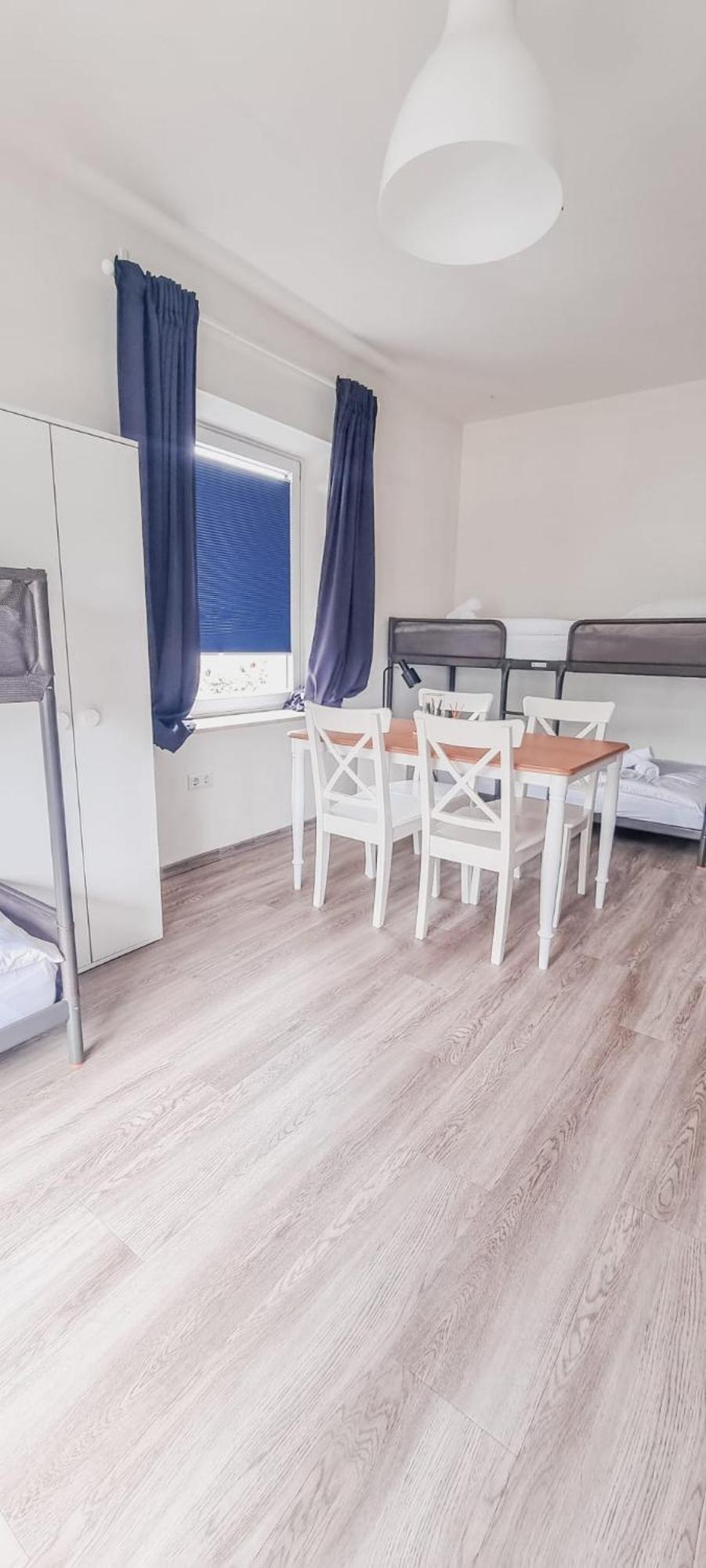 Sechsbettzimmer "Blau" In Zentraler Lage BRE Buitenkant foto